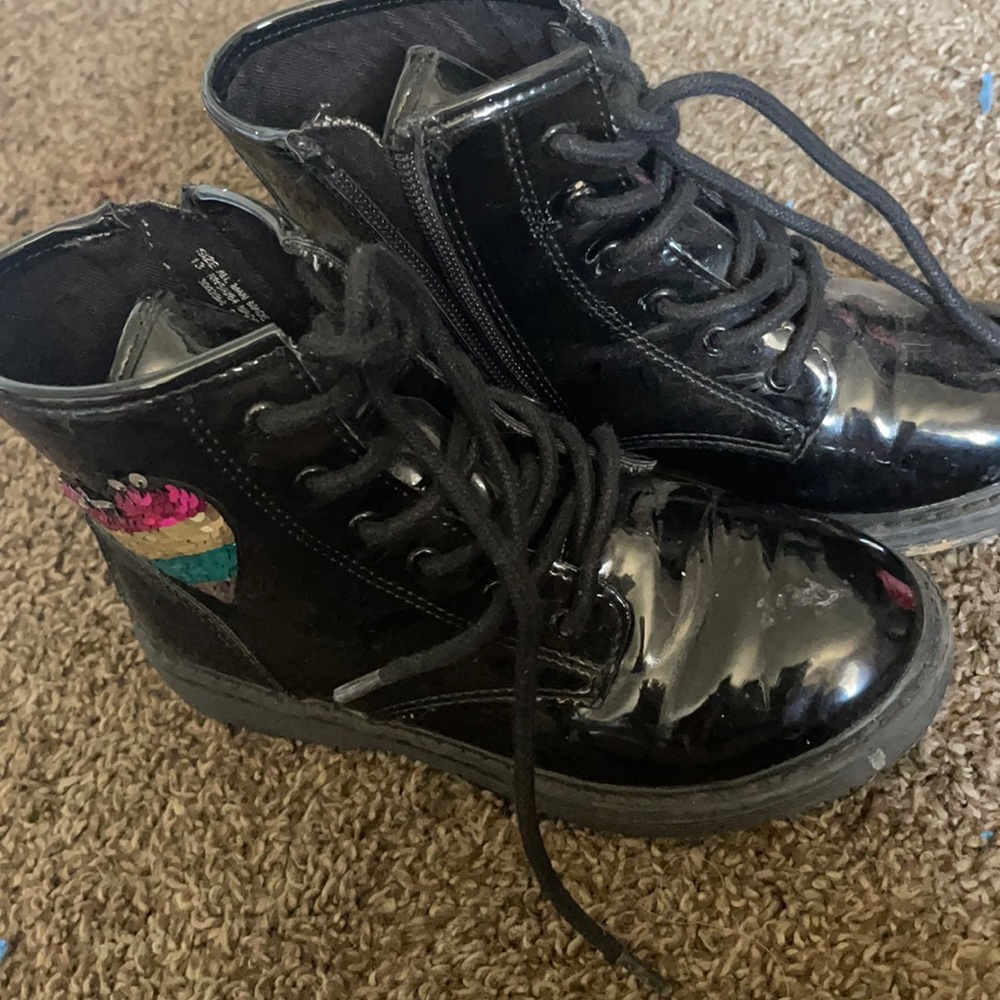 Worn a few times like new